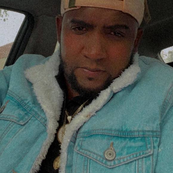 Meet your Posher, Juan - Picture 1 of 1